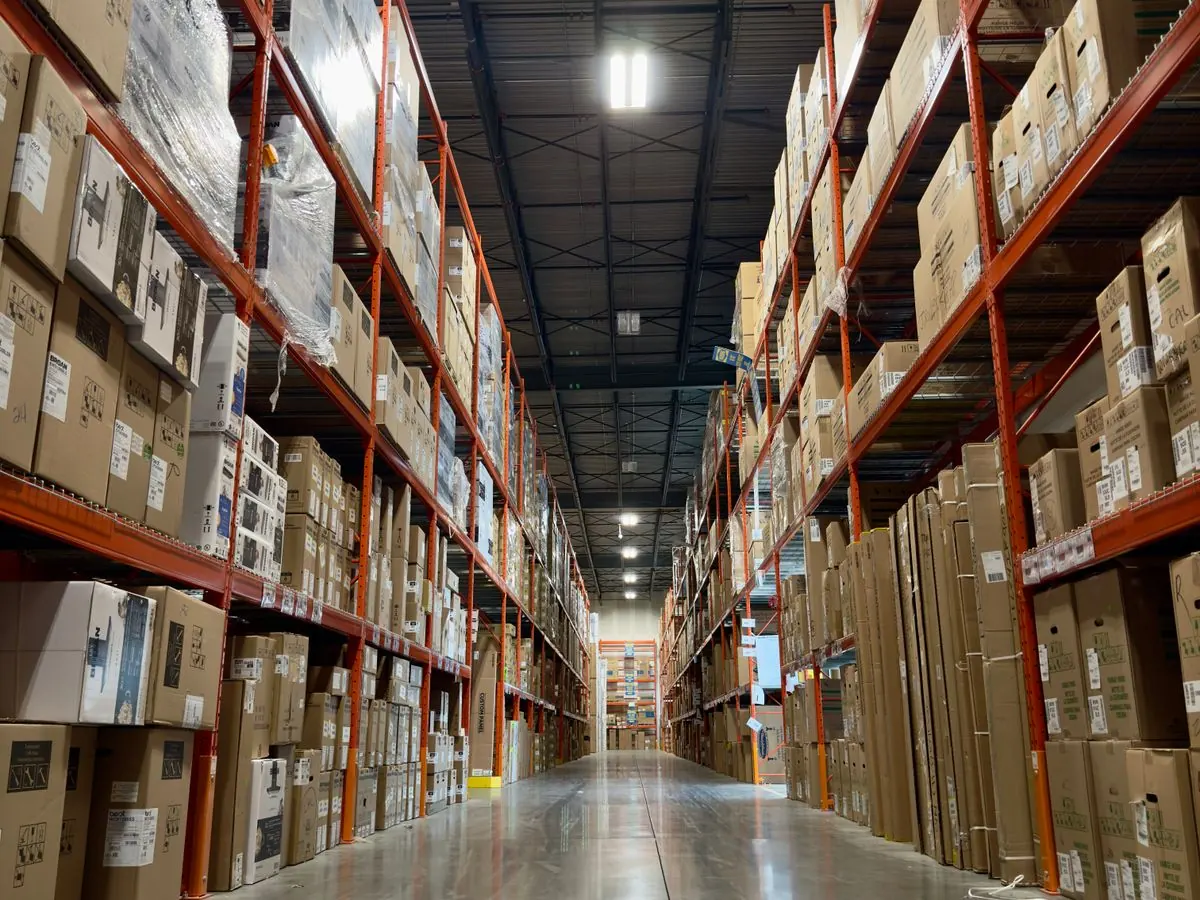 Technology and operations visual for Warehousing and Fulfillment